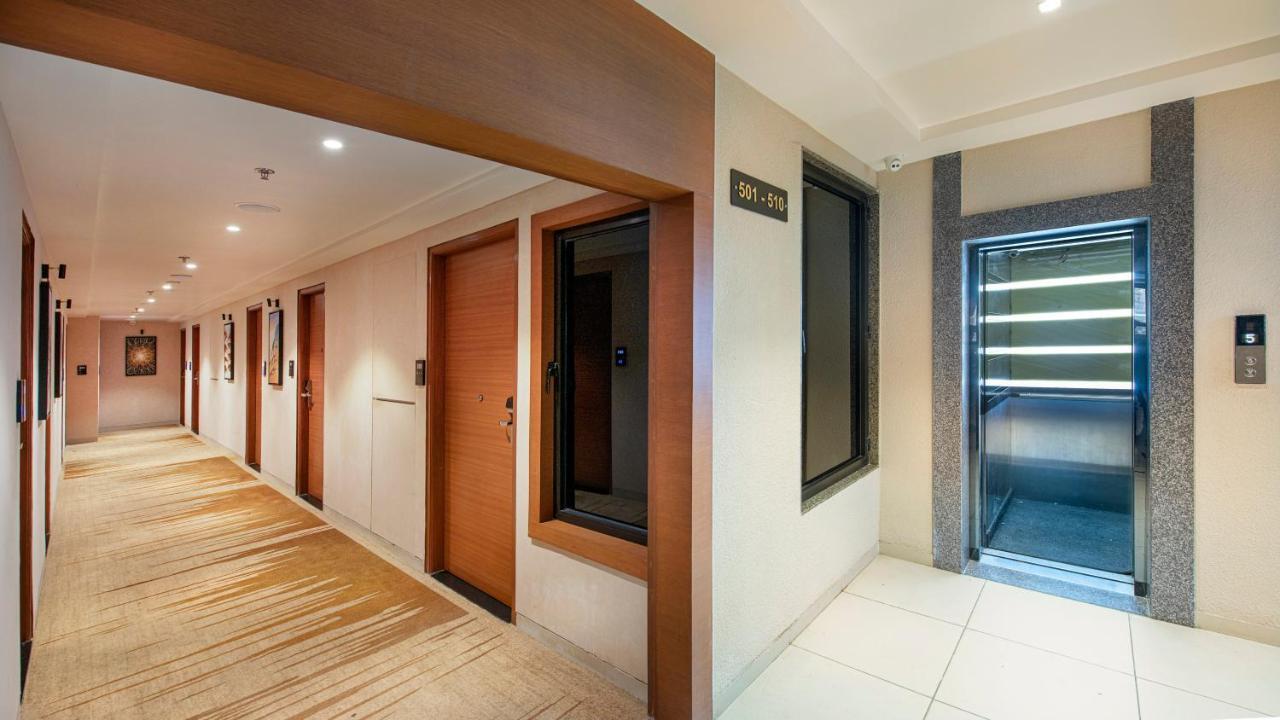 Sk Lords Inn Ahmedabad Exterior foto